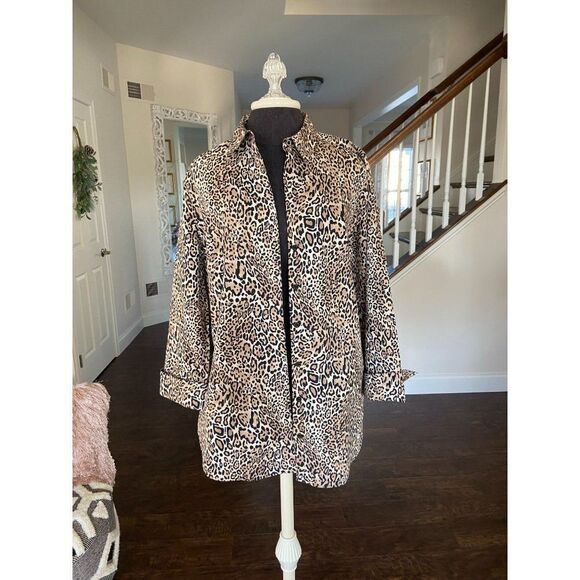 Leopard Print Chico's Shirt (Size 1) - Picture 2 of 7